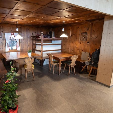 Lanzenschuster Hotel Сан Дженезио Атезино Екстериор снимка