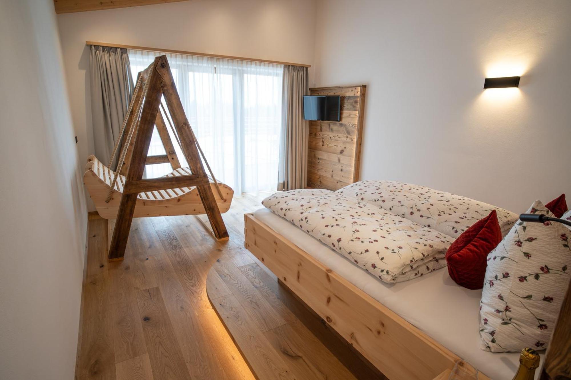 Lanzenschuster Hotel Сан Дженезио Атезино Екстериор снимка