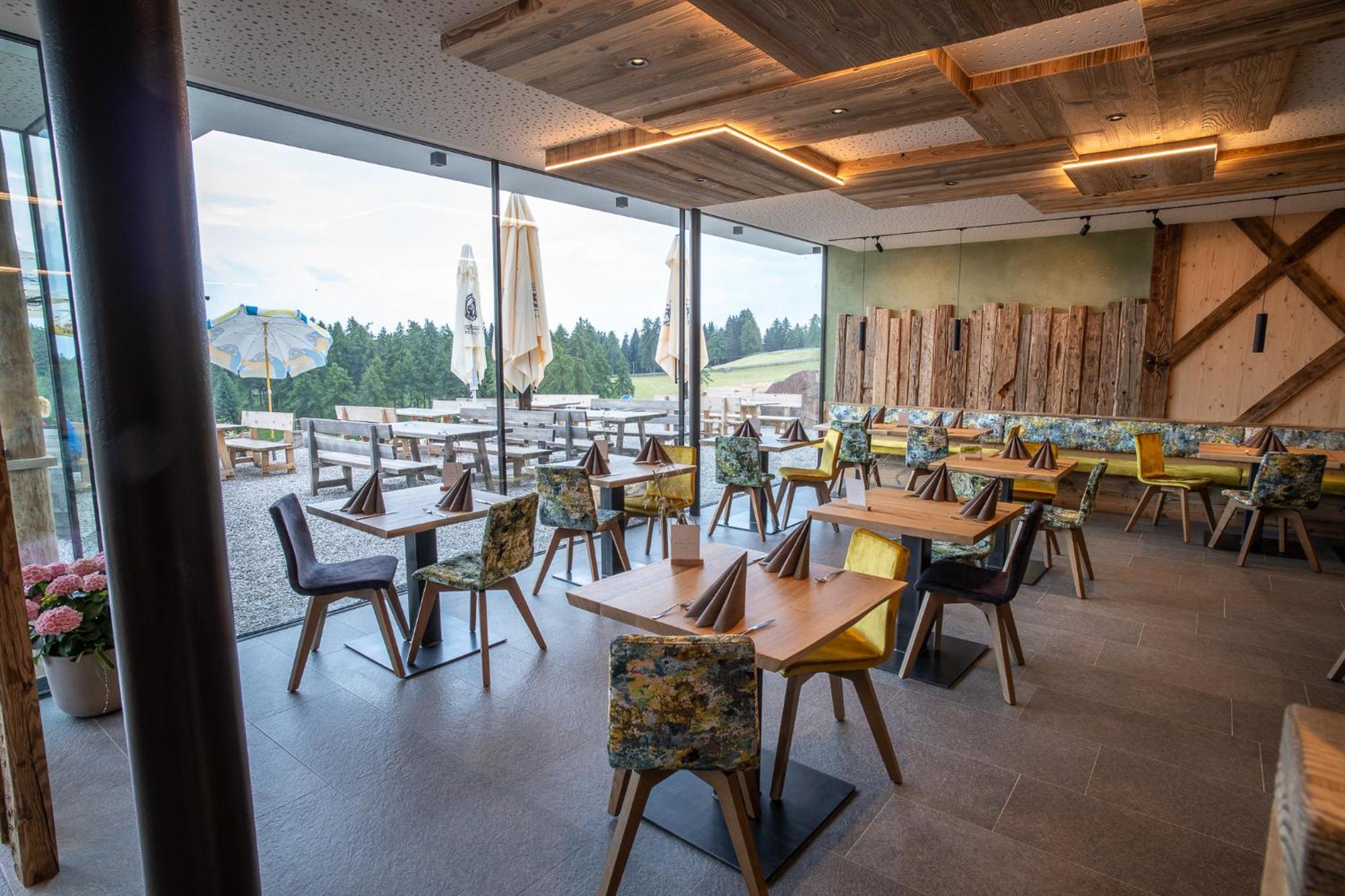 Lanzenschuster Hotel Сан Дженезио Атезино Екстериор снимка