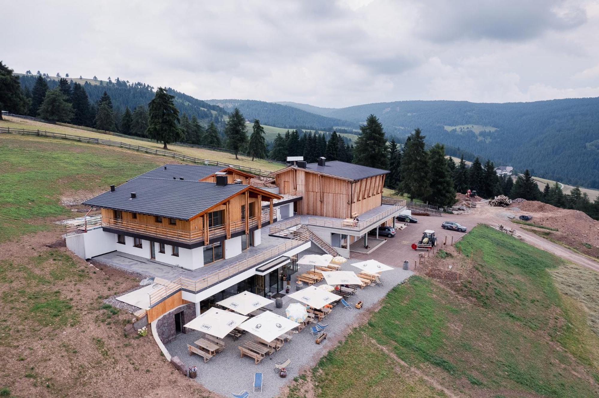 Lanzenschuster Hotel Сан Дженезио Атезино Екстериор снимка