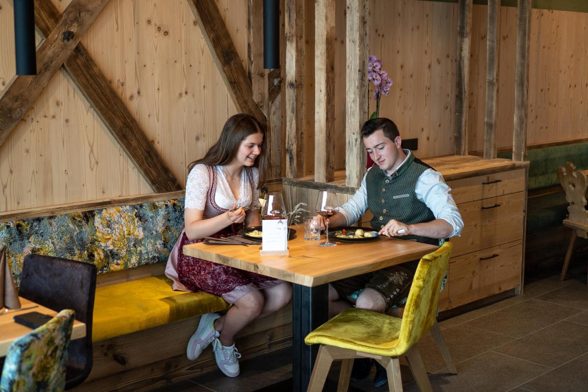 Lanzenschuster Hotel Сан Дженезио Атезино Екстериор снимка